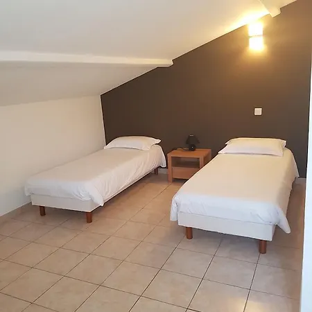 Lejlighedshotel Fiori Di Cala Rossa Lecci