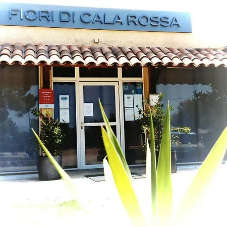 Fiori Di Cala Rossa 2* Lecci