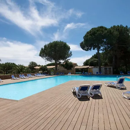 Fiori Di Cala Rossa Lejlighedshotel 2*