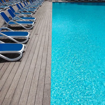 Lejlighedshotel Fiori Di Cala Rossa 2*