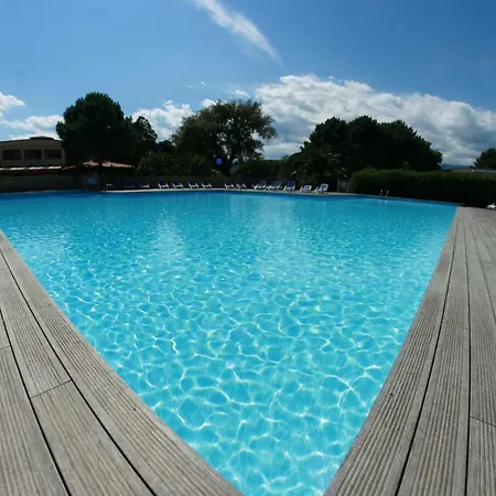 Aparthotel Fiori Di Cala Rossa 3*