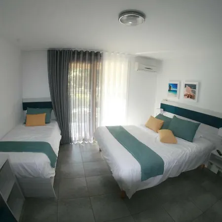 Lejlighedshotel Fiori Di Cala Rossa 2*