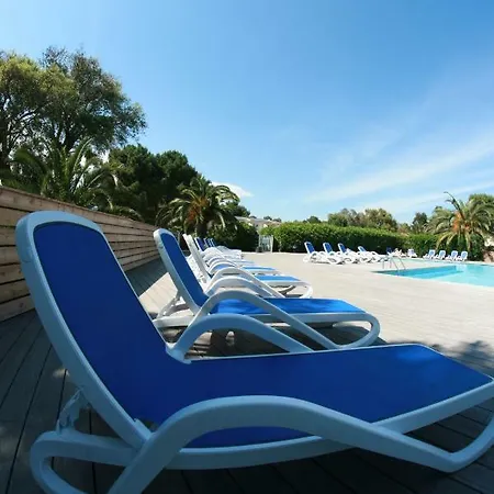 Fiori Di Cala Rossa Lejlighedshotel Lecci