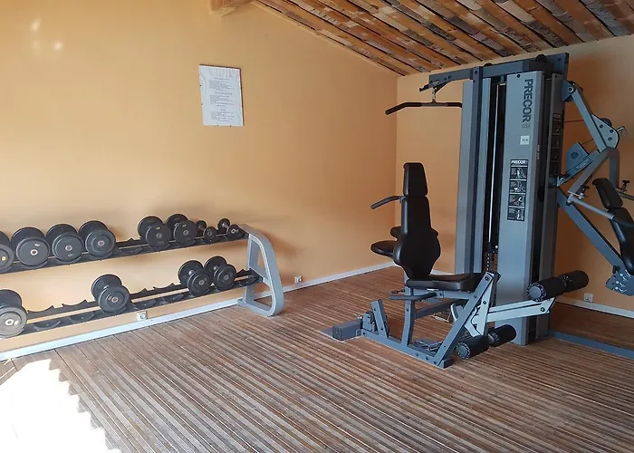 Fiori Di Cala Rossa Apart Otel Lecci