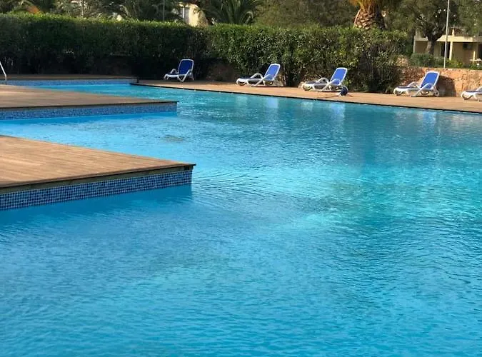 Fiori Di Cala Rossa Apart Otel Lecci