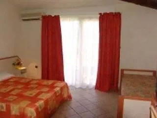 Fiori Di Cala Rossa Aparthotel