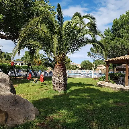 Fiori Di Cala Rossa アパートホテル
