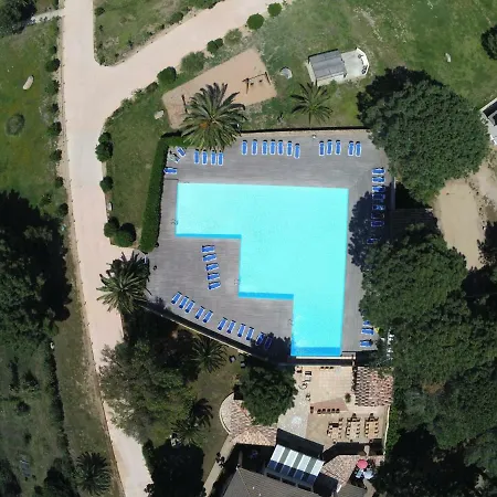 Aparthotel Fiori Di Cala Rossa