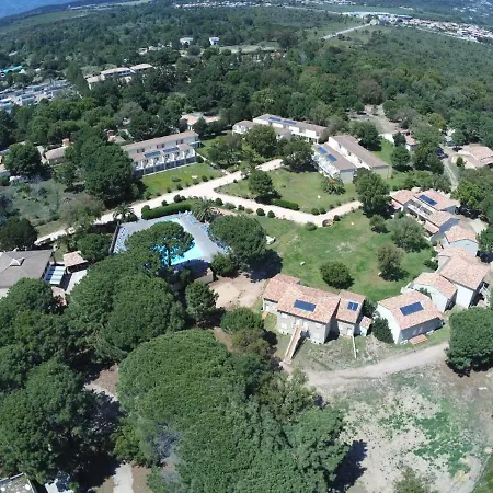 Aparthotel Fiori Di Cala Rossa