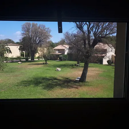 Aparthotel Fiori Di Cala Rossa Lecci