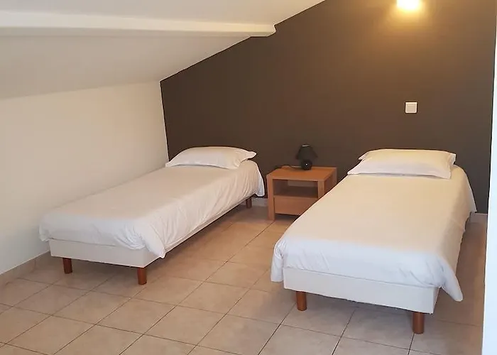 Aparthotel Fiori Di Cala Rossa Lecci