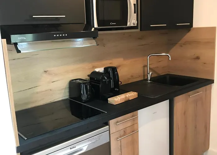 Fiori Di Cala Rossa 2* Lecci