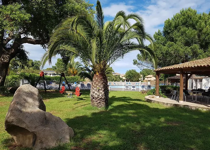 Fiori Di Cala Rossa Aparthotel