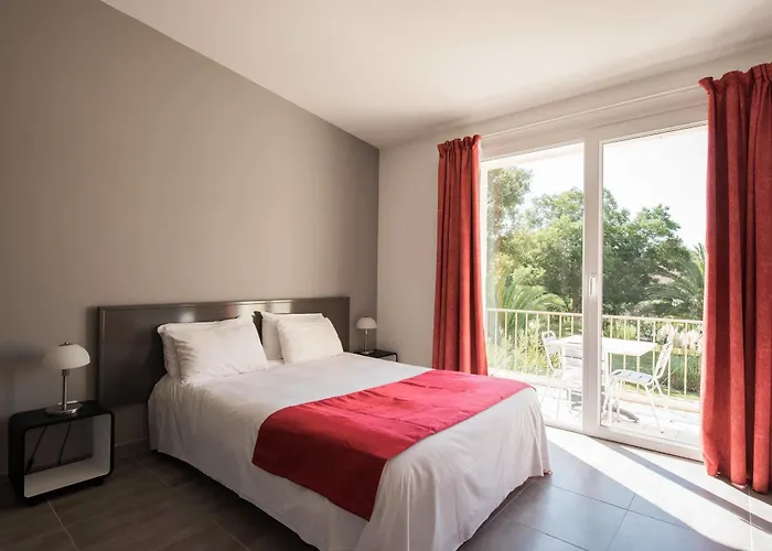 Résidence Fiori Di Cala Rossa 2*