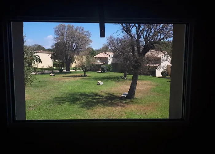 Aparthotel Fiori Di Cala Rossa Lecci